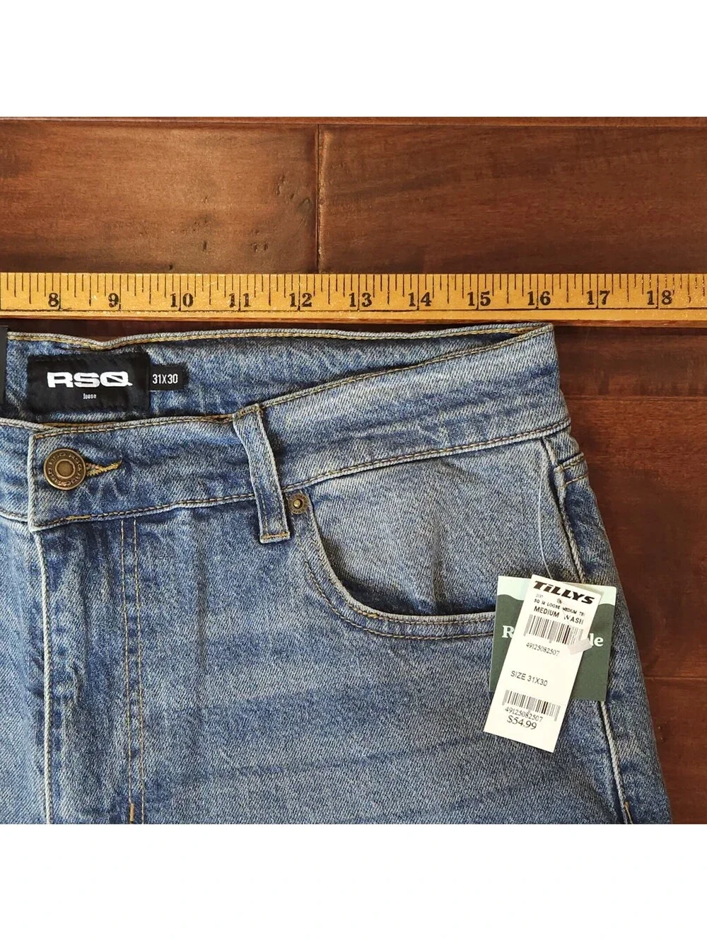 NWT RSQ Men’s Loose Fit Medium Wash Blue Denim Jeans 5-Pocket Straight Leg 31x30